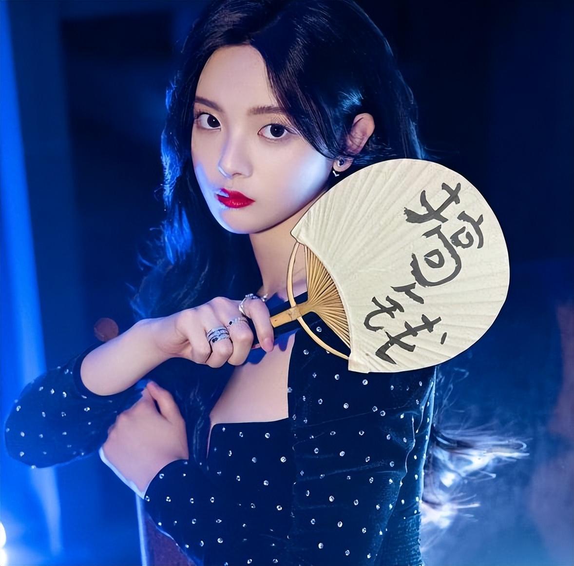 演员解约背后的心灵与自然的探索之旅