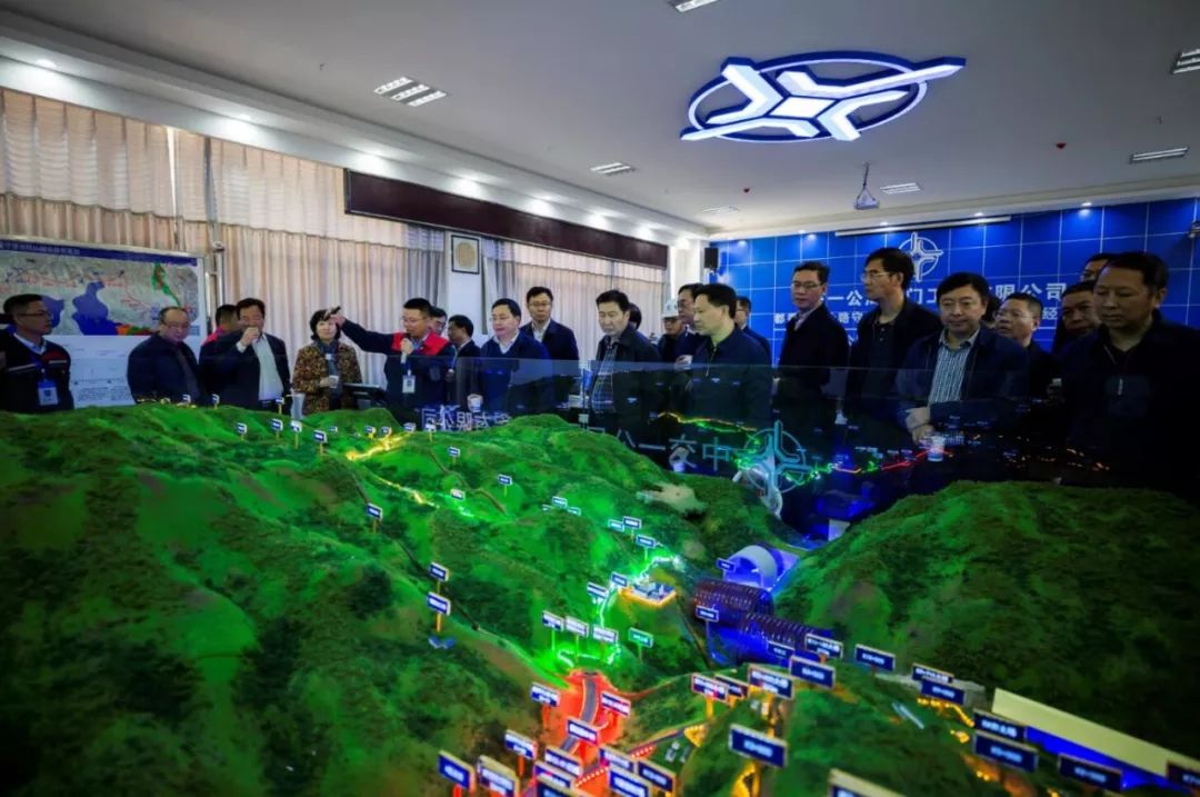 鲁甸高速最新动态，小巷深处的惊喜探秘之旅