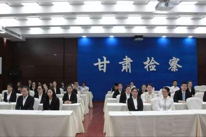 甘肃最新招聘信息更新,小城求职奇遇与友情纽带探索