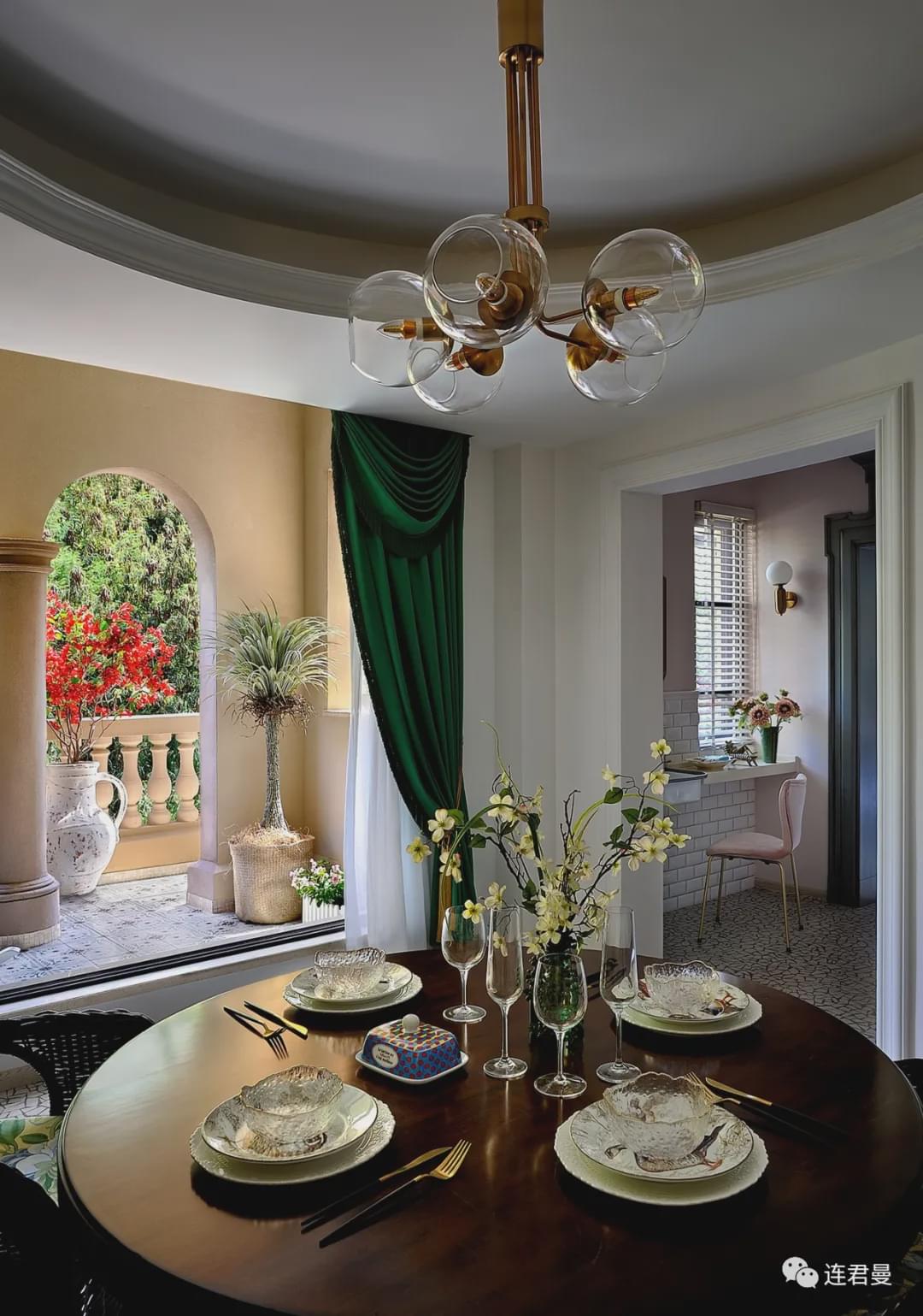 连君曼最新作品论述亮相