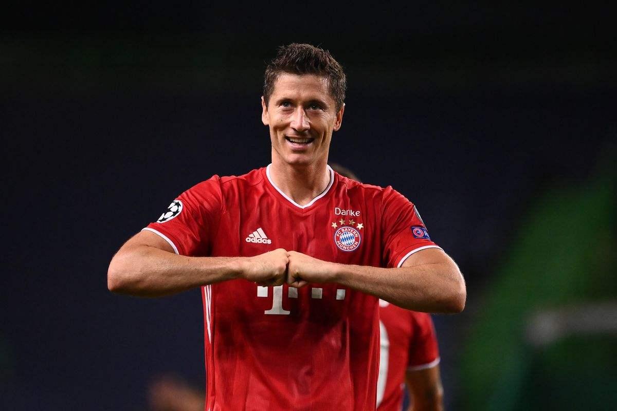 赛场热血，最新足球消息揭秘，谁将称霸？